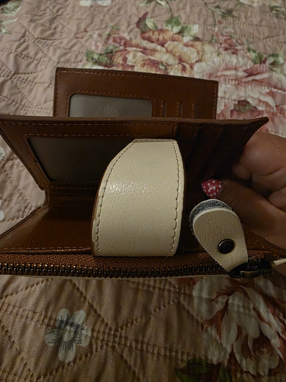 Cream & Brown Women’s Snap-Closure Wallet